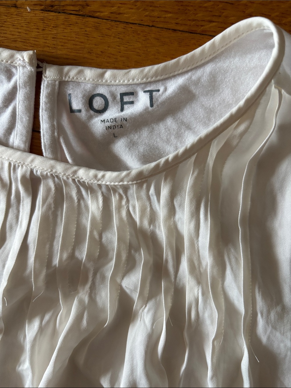 LOFT White Pintuck Short Sleeve Top with Round Neck - Picture 2 of 3